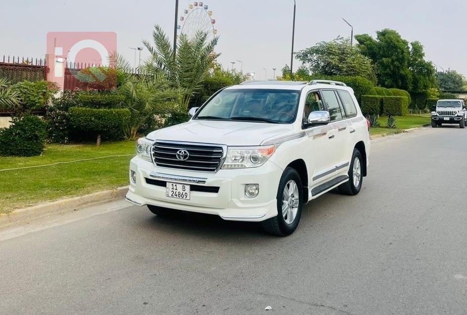 تويوتا لاندكروزر